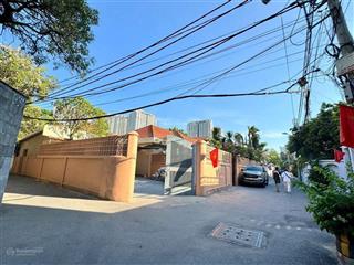 Góc 2 mặt tiền đường số 6 p.an khánh (p. thảo điền cũ ) dt 556m2