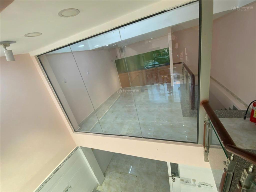 Bán nhà mặt phố tại đường lũy bán bích, 13,7 tỷ, 59m2, chính chủ view đẹp