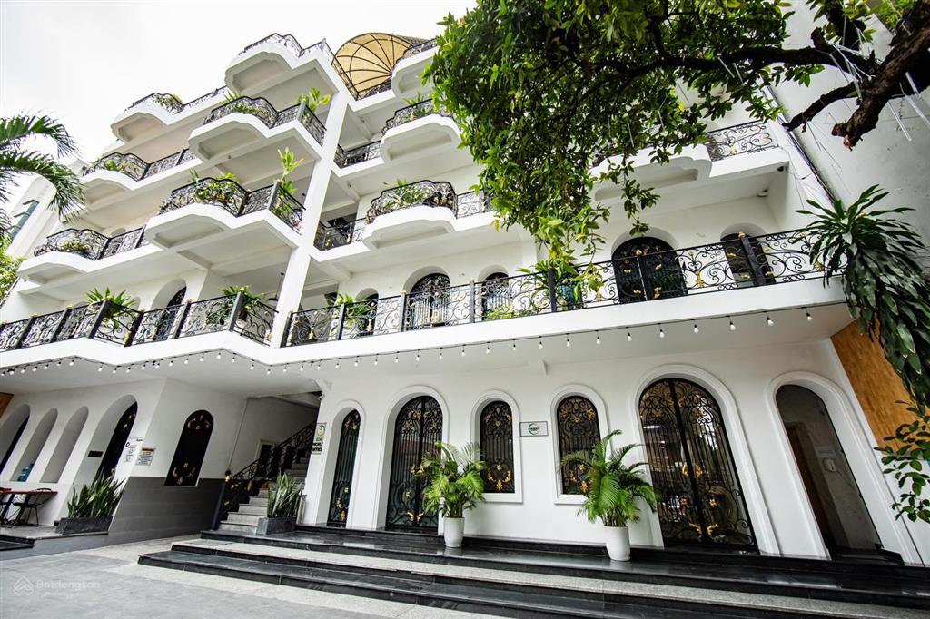 Bán nhà riêng hẻm 262 huỳnh văn bánh q.phú nhuận dt 10 x 17m, xây dạng biết thự cao cấp