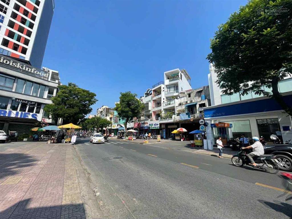 Bán nhà mặt tiền tản đà q. 5 sát bên đh y dược dt 5.3 x 20m