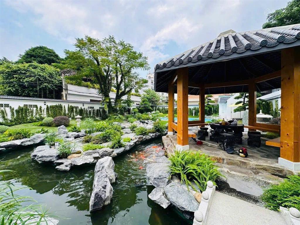 Siêu biệt thự thảo điền khuôn viên gần 1.000m giá 250 tỷ