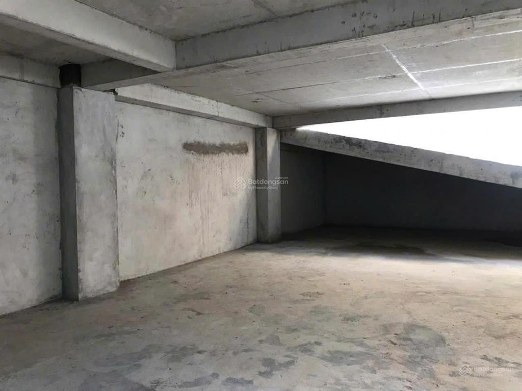 Bán nhà mặt tiền trần văn sắc p. thảo điền q. 2 dt 20 x 24m, góc 2mt