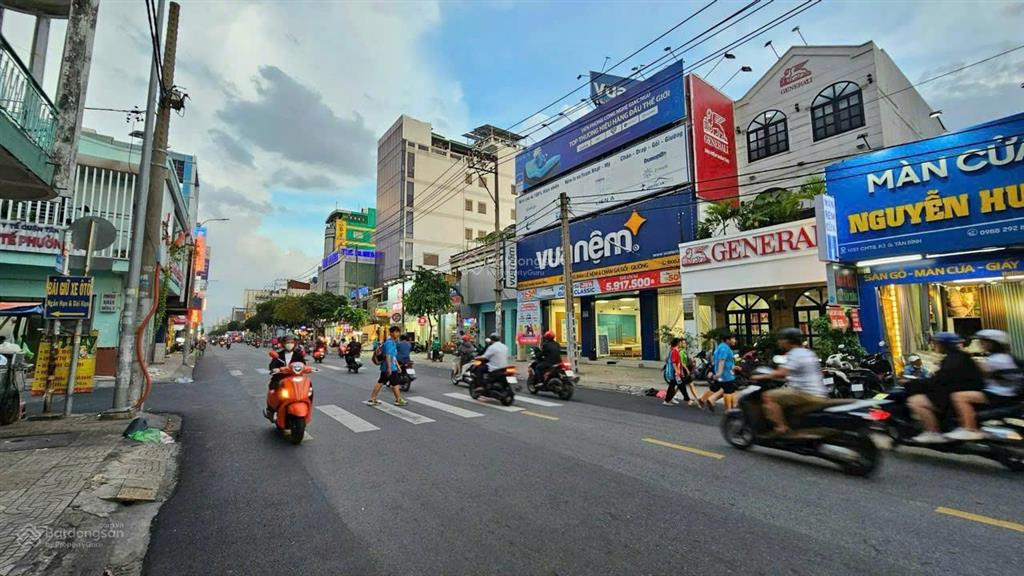 Bán nhà mặt tiền đường số d1 kdc thuận giao, thuận an, bình dương (40 x 33m) 1320m2 cn