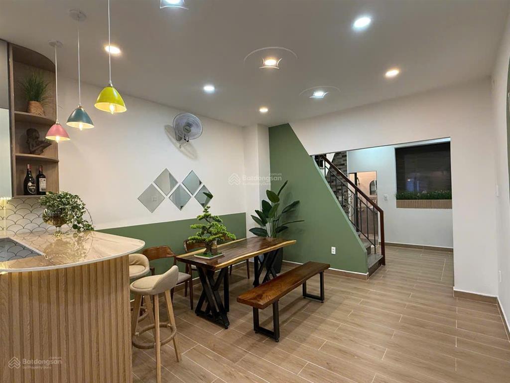 Bán nhà hẻm 6m trần phú p. chợ quán dt 8 x 18m, 5 lầu chdv