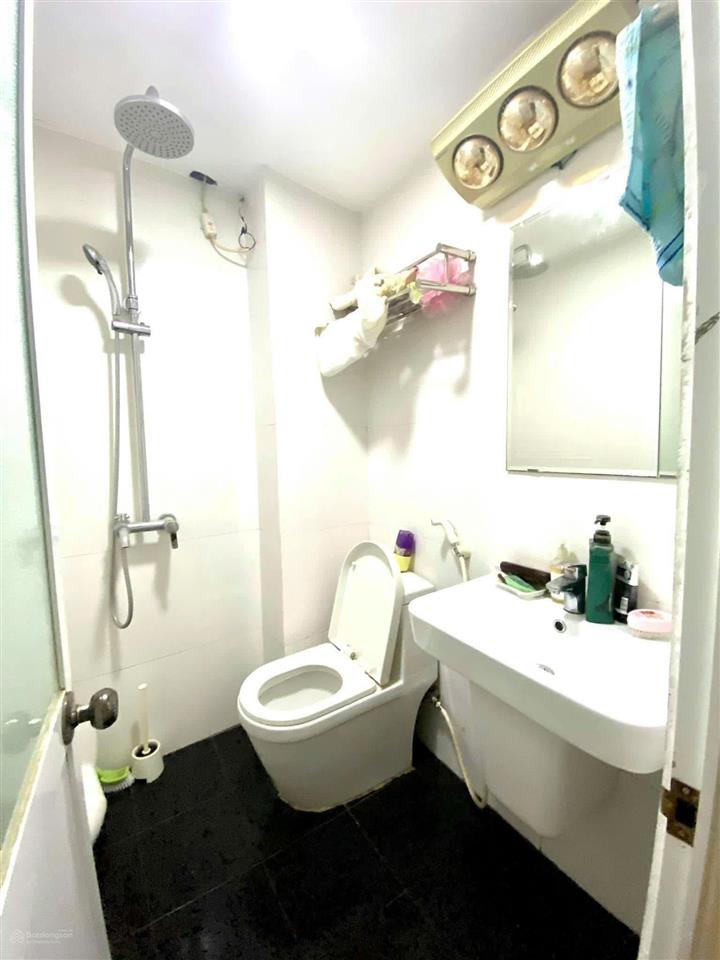Cho thuê nhà thanh liệt  kim giang  gần linh đàm 5 tầng 3pn full đồ