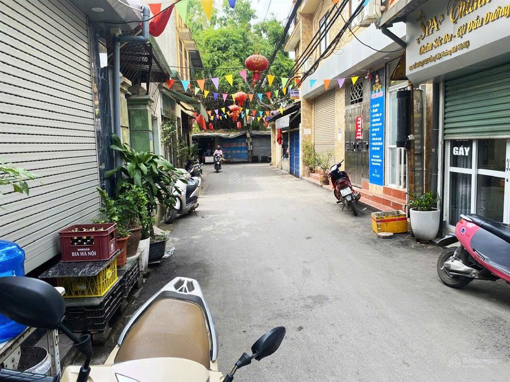 Cho thuê căn hộ ccmn 40m2 tại 98 bùi quốc khái tây nam linh đàm ô tô đỗ cửa
