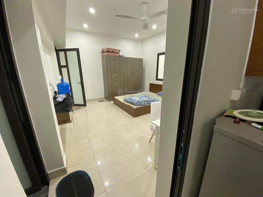Cho thuê căn hộ ccmn 40m2 tại 98 bùi quốc khái tây nam linh đàm ô tô đỗ cửa