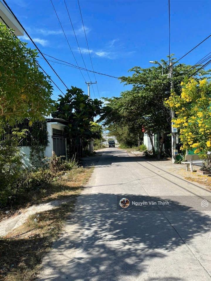 Bán đất mặt tiền đường hòn thơm phường tây nha trang 100m2 2tỷ150tr giá tốt