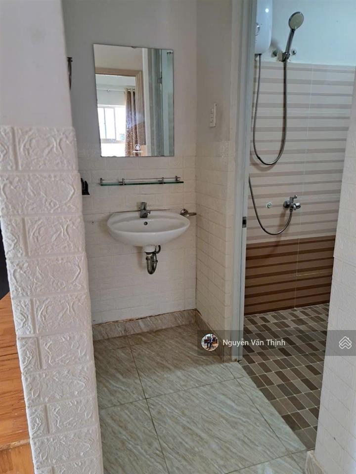 Bán căn hộ cc hoàng quân sổ hồng 48m2 2pn 1wc 1tỷ850tr