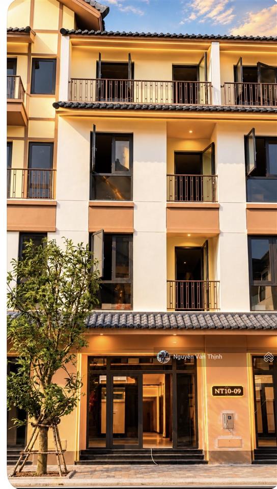 Vinhome pearl pay nhà phố 4 tầng sát biển sổ lâu dài 63m2 chỉ 16tỷ199tr nt5a72