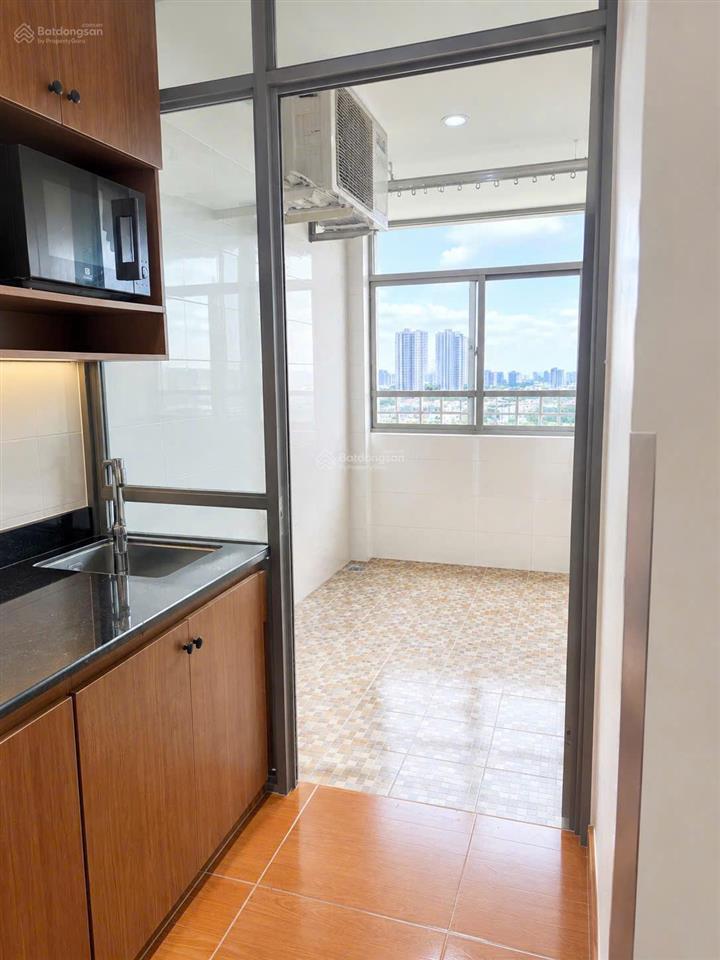 Chính chủ gửi bán căn hộ 76.2m2 2 ngủ 2vs chung cư sông nhuệ giá siêu rẻ chỉ 3,25 tỷ.  0965 859 ***