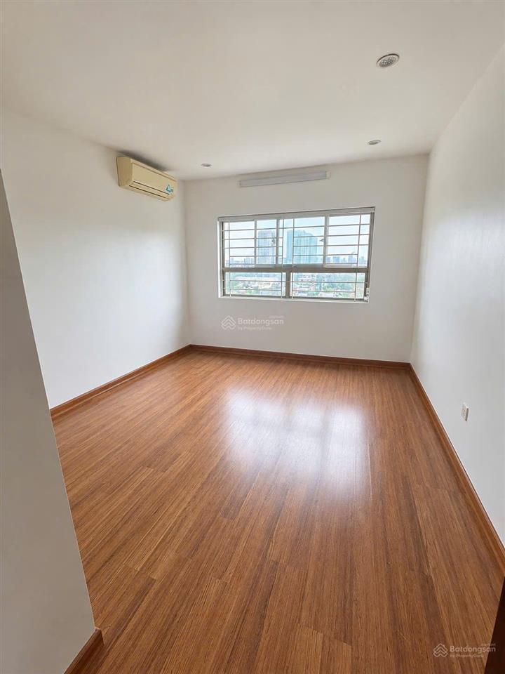 Chính chủ gửi bán căn hộ 76.2m2 2 ngủ 2vs chung cư sông nhuệ giá siêu rẻ chỉ 3,25 tỷ.  0965 859 ***