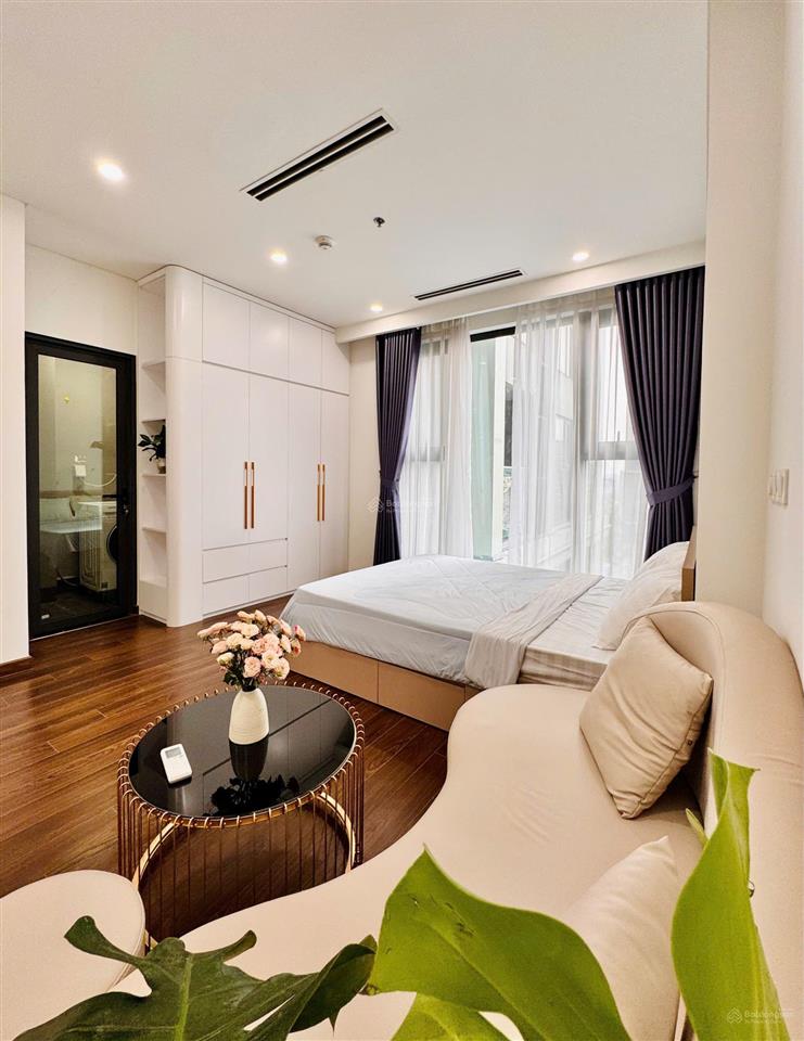 Bán trong ngày studio đẹp và giá hời masteri vinhomes smart city tây mỗ, 2,4 tỷ