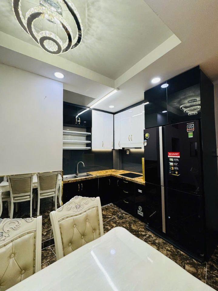 Rẻ nhất Phường 10 Tân Bình, Ngay khu BÀU CÁT. Gần 50m2, 3 Tầng 4PN Chỉ 5.6 tỷ Tặng Full NT Xịn 