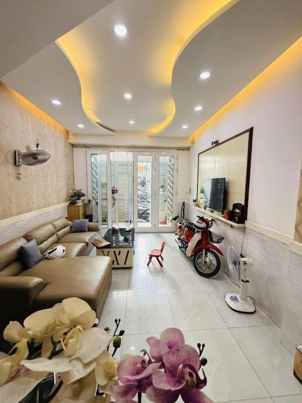Mặt Tiền VIP Ngay Trương Sơn Khu Sân Bay Phường 4, Tân Bình, 60m2, Nhà nát. Chỉ 10.3 tỷ TL 