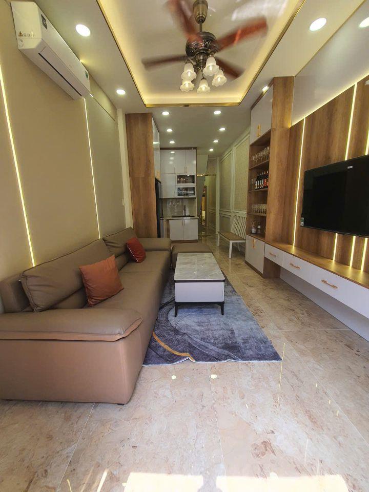Nhà Hẻm 6m, Mới Đẹp đón Tết, Tặng Full Nội Thất Xịn, 40m2, 3PN, P.14 Tân Bình. Chỉ 5 tỷ TL