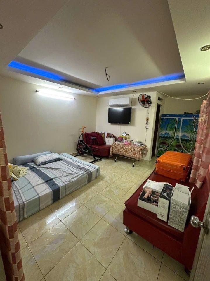 Nhà Đẹp 5 tầng Căn góc kg LG, Hẻm 6m Khu Bàu Cát, 54m2, 5PN, P.11 Tân Bình. Chỉ 10.5 tỷ TL