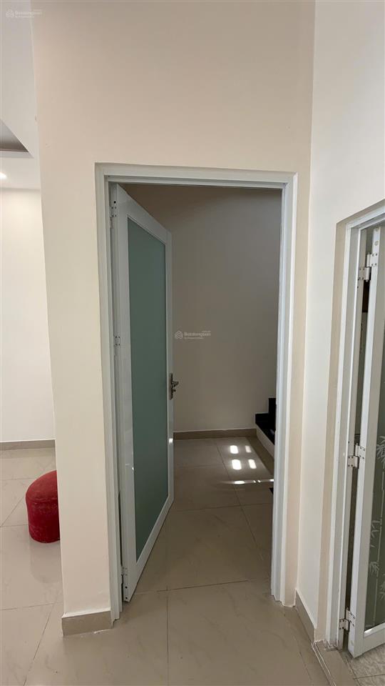 Chỉ dưới 19 tr/ tháng!! cho thuê nhà đẹp nguyên căn 4 tầng lầu mtkd đường số 23 q.6 ngang 5m