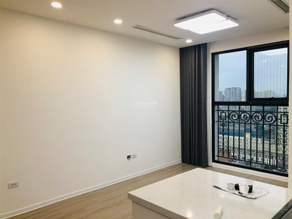 Cho thuê e3 80m 2pn2wc đồ cơ bản view kangnam đang trống vào ở luôn, xem nhà 24/24 0325 643 ***