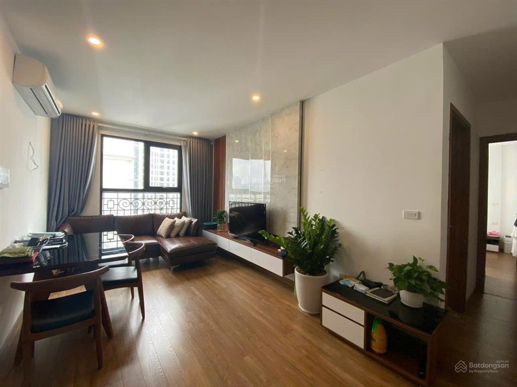 Cho thuê căn hộ 2pn tại the emerald ct8 mỹ đình, 86m2, đẹp, nhiều tiện ích vào ở ngay 0325 643 ***