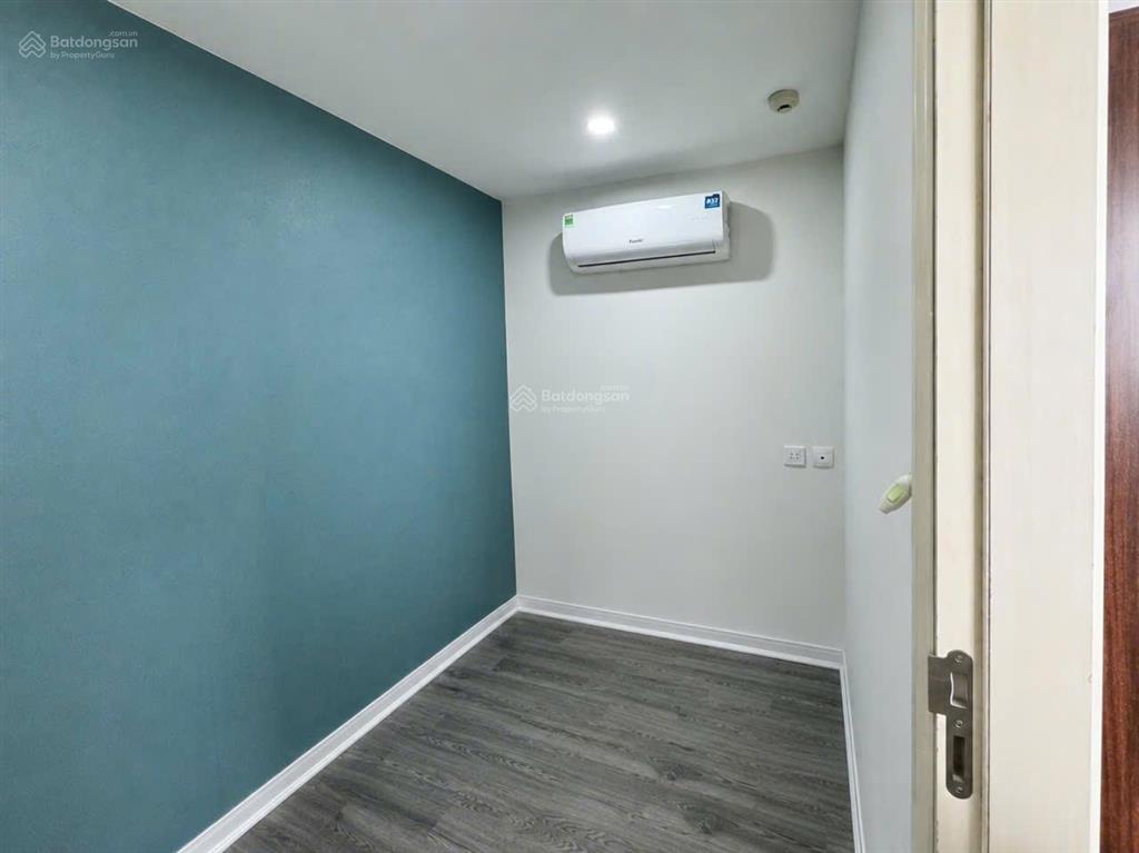 Chính chủ cho thuê căn hộ c2 3207 căn 60m đã trang bị full đồ văn phòng có thể vào luôn 0325 643 ***