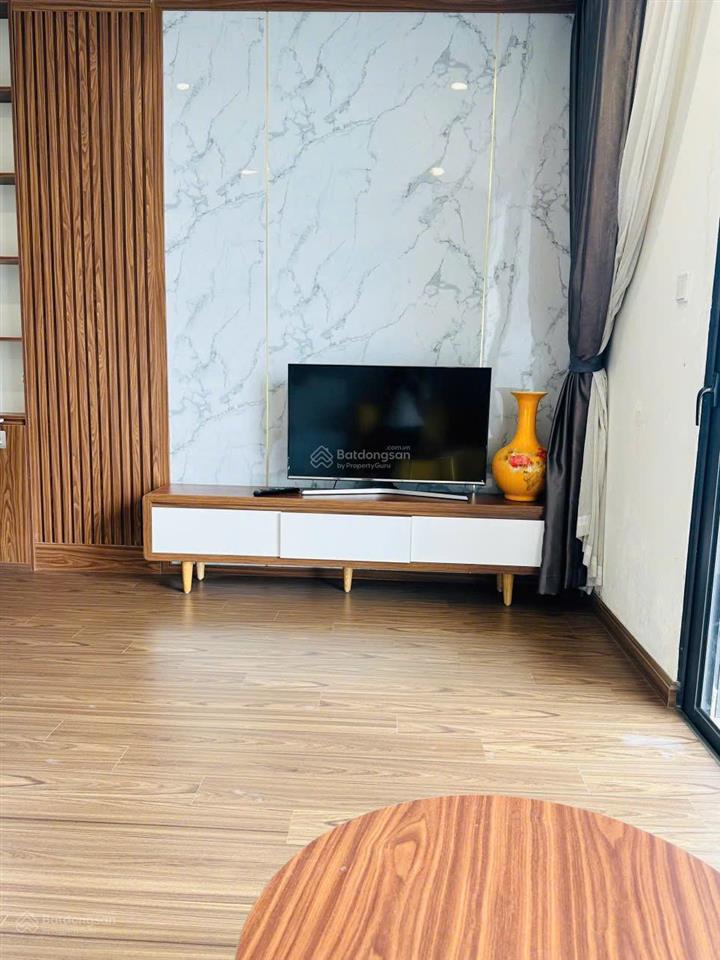 Chính chủ cho thuê studio w2 2709 full đồ, căn có ban công, trống, chuyển vào ở luôn 0325 643 ***