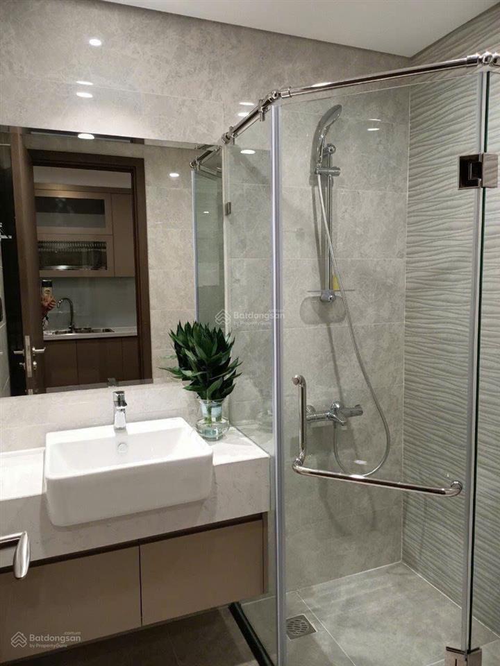 Chính chủ cho thuê studio w2 2709 full đồ, căn có ban công, trống, chuyển vào ở luôn 0325 643 ***