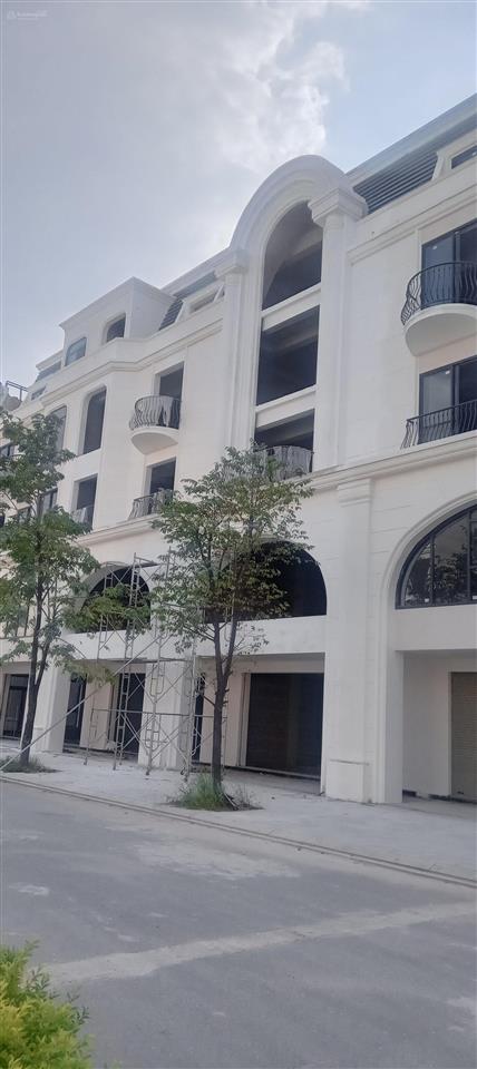 Chính chủ bán liền kề phân khu thịnh vượng diện tích 135m2 mặt tiền 7,5m xây 5 tầng mặt đường 30m