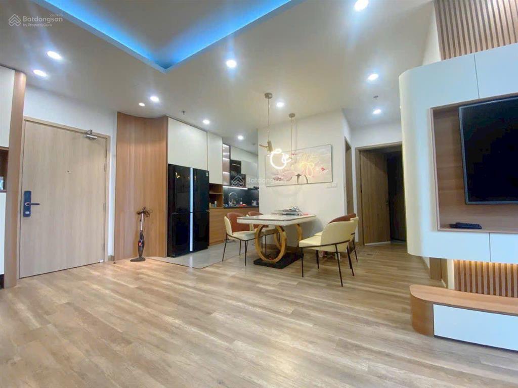 Chính chủ chuyển công tác cần bán căn hộ chung cư 2pn 83m tòa the wisteria giá 6,1 tỷ bao phí