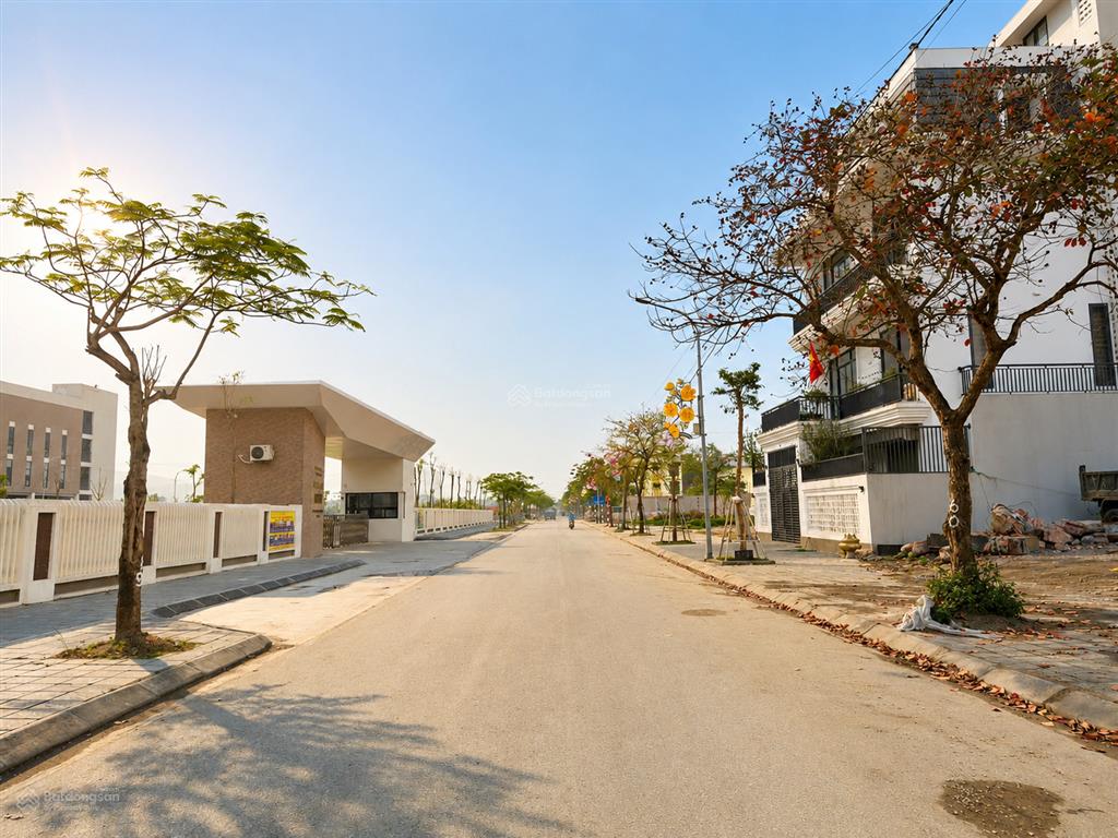 Đất nền biệt thự nguyên khê  500m2  mặt tiền 15m  đường 16m vỉa hè