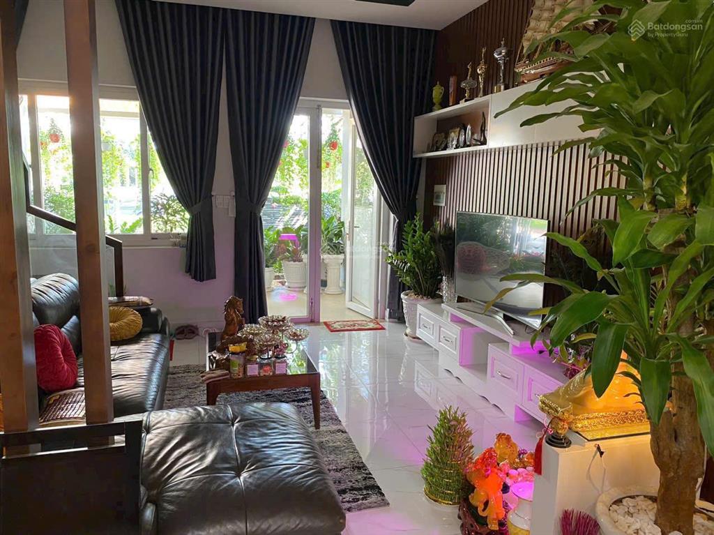 Bán nhà phố mega village khang điền đường vành đai 2  võ chí công, dân cư hiện hữu, dân trí