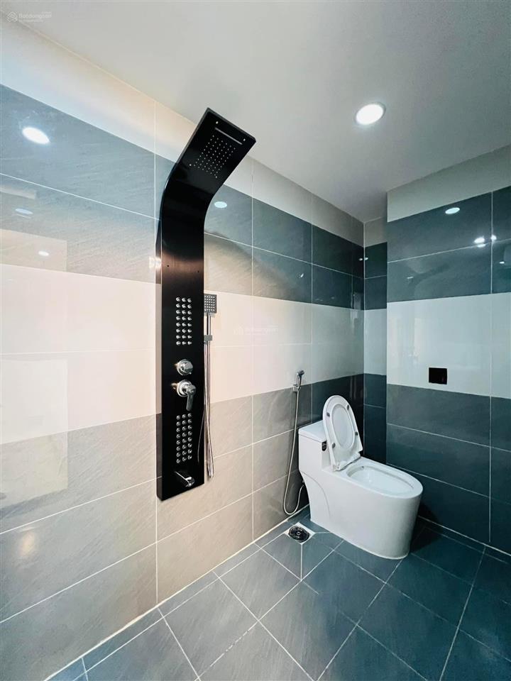 Nhà 4x11m, 2pn, 2 toilet, 1 phòng thờ, giá 1,7 tỷ. quận bình tân