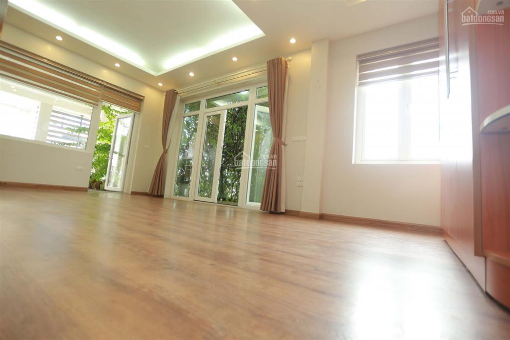 Nhà đẹp đ. võ chí công  lạc long quân 300m2, 5 tầng  tầng hầm  sàn rộng  thang máy 2 mặt thoáng