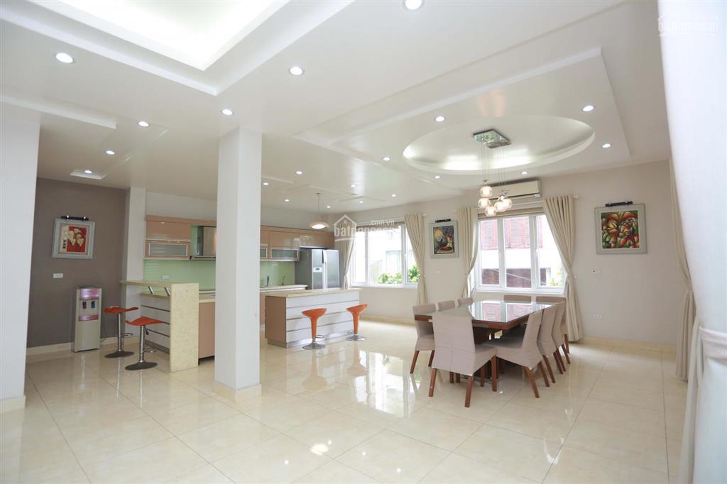 Nhà đẹp đ. võ chí công  lạc long quân 300m2, 5 tầng  tầng hầm  sàn rộng  thang máy 2 mặt thoáng
