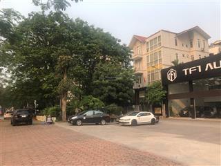 Cho thuê biệt thự vườn đào lô góc 250m2 xây 4 tầng  mặt phố võ chí công  lạc long quân
