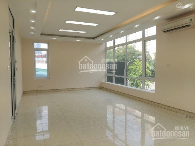 Cho thuê biệt thự vườn đào lô góc 250m2 xây 4 tầng  mặt phố võ chí công  lạc long quân