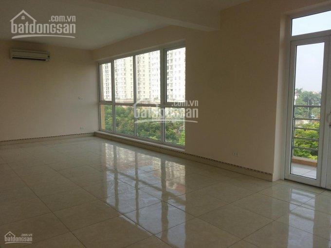 Cho thuê biệt thự vườn đào lô góc 250m2 xây 4 tầng  mặt phố võ chí công  lạc long quân