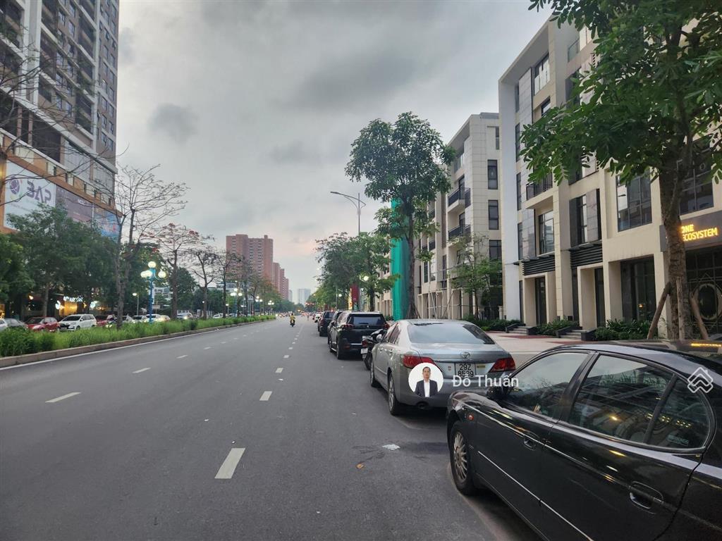 Cho thuê biệt thự  liền kề  shophouse kđt starlake tây hồ tây làm vp để ở full đồ giá từ 50 triệu