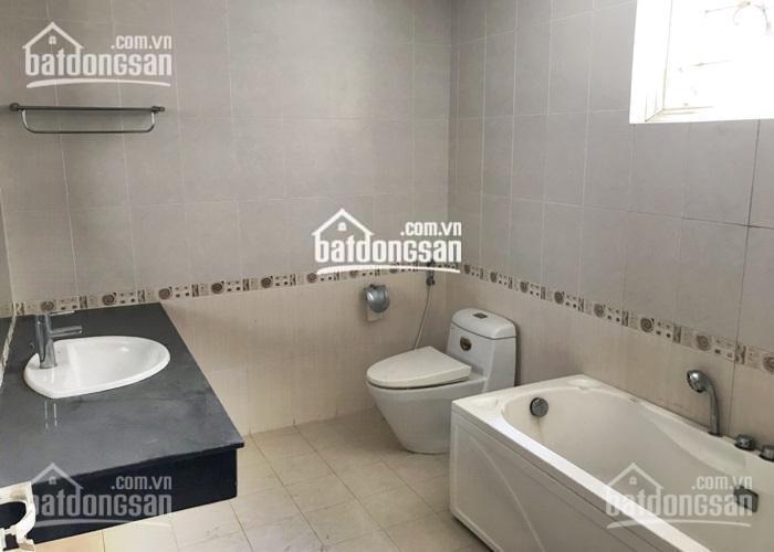 Cho thuê biệt thự lô góc 200m2, xây 4 tầng rộng đẹp kđt dịch vọng, cầu giấy, làm vp công ty