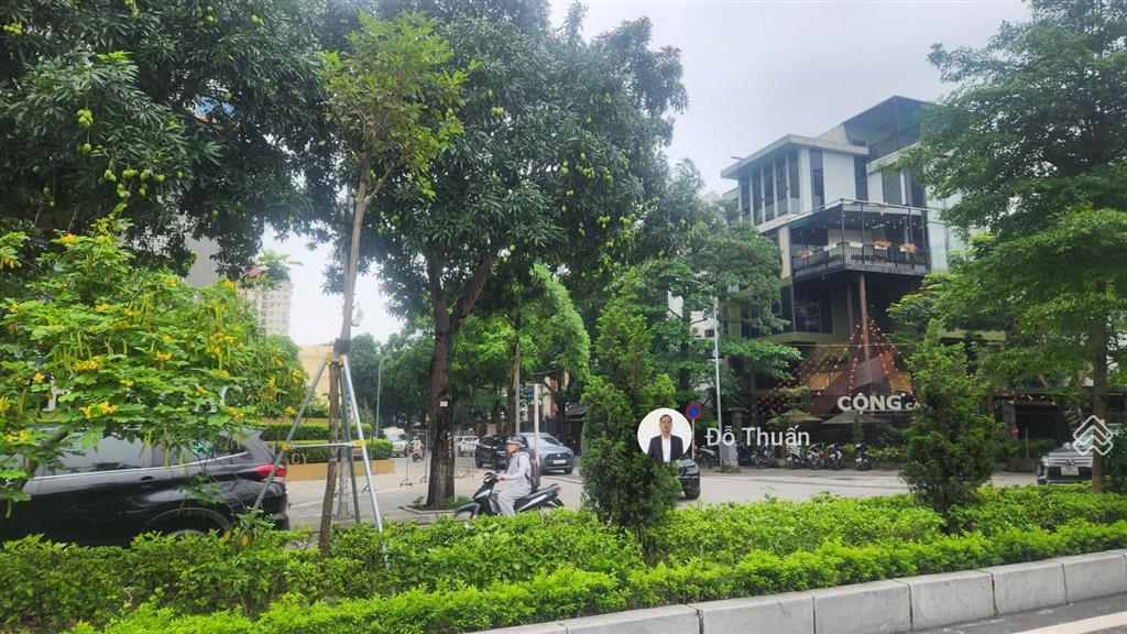 Bán bt vườn đào tây hồ  đường võ chí công  lô góc trục chính  vườn hoa
