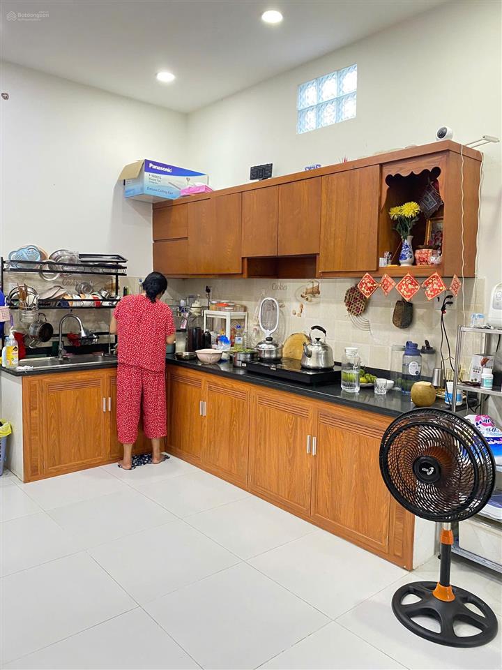 Cho thuê nhà nguyên căn mới xây ở trung tâm gò vấp