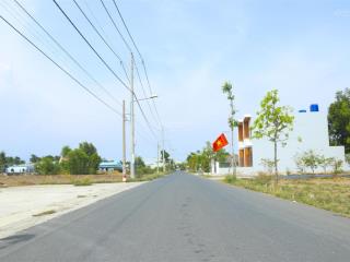 Bán gấp lô đất chợ cần đước 4x33 128m2 giá 1,86 tỷ  mt nhựa 6m quy hoạch 22m  trả trước 450tr