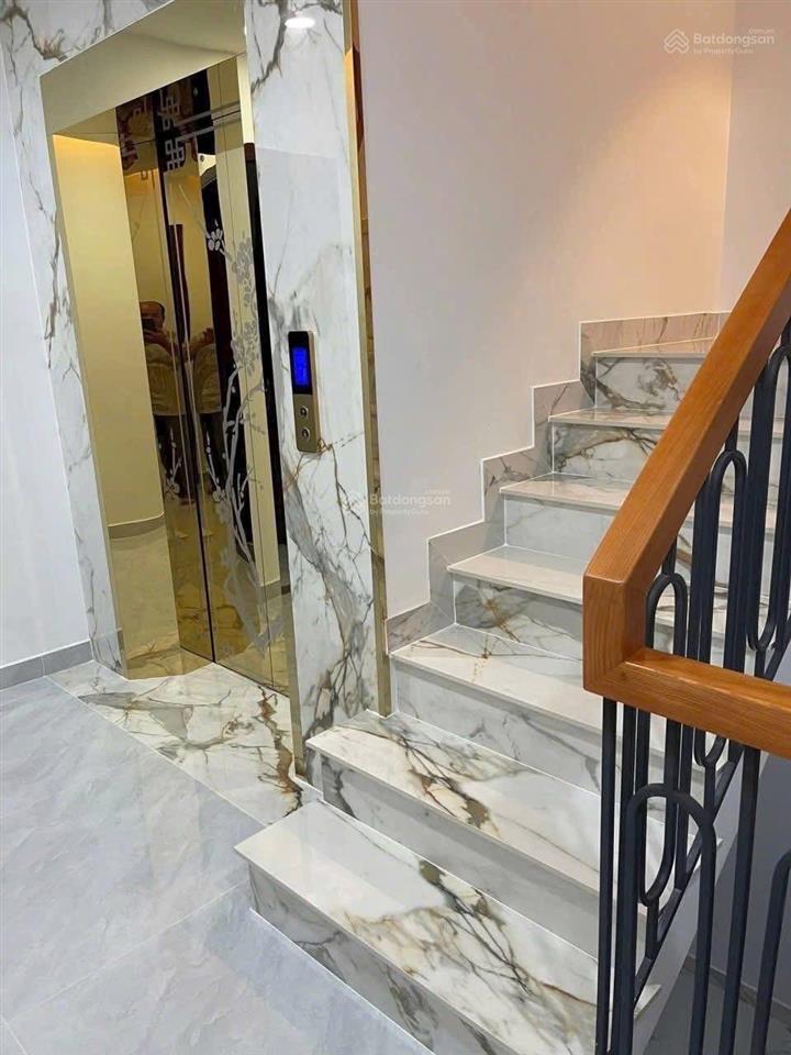 Căn nhà phố sổ hồng full nội thất có thang máy p tân chánh hiệp cần bán