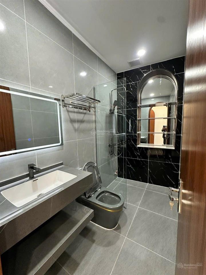 Nhà phố mới hoàn thiện full nội thất đường dương thị mười q12 cần bán