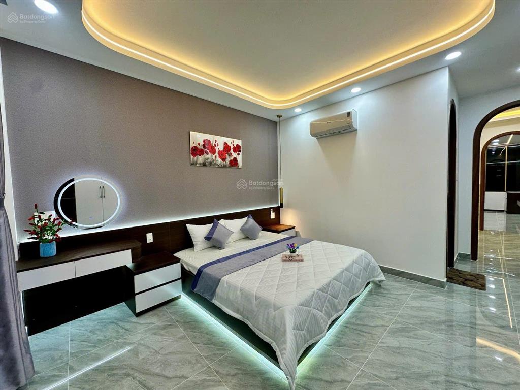 Nhà phố mới hoàn thiện full nội thất đường dương thị mười q12 cần bán