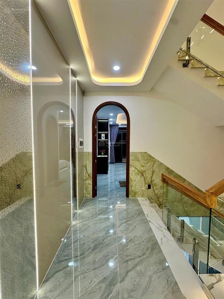 Nhà phố mới hoàn thiện full nội thất đường dương thị mười q12 cần bán