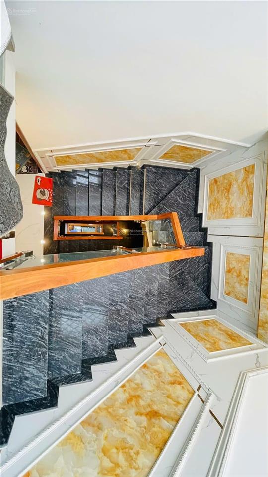 Bán căn nhà phố hẻm 7m 5pn 6vs p. hiệp thành quận 12 giá chỉ hơn 6 tỷ đồng còn tl