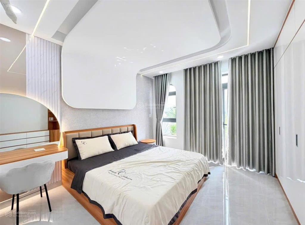 Nhà phố 4 lầu có thang máy full nội thất đã hoàn công p trung mỹ tây q12 cần bán