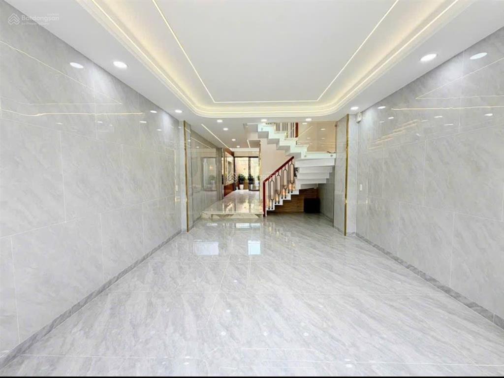 Nhà phố 4 lầu có thang máy full nội thất đã hoàn công p trung mỹ tây q12 cần bán