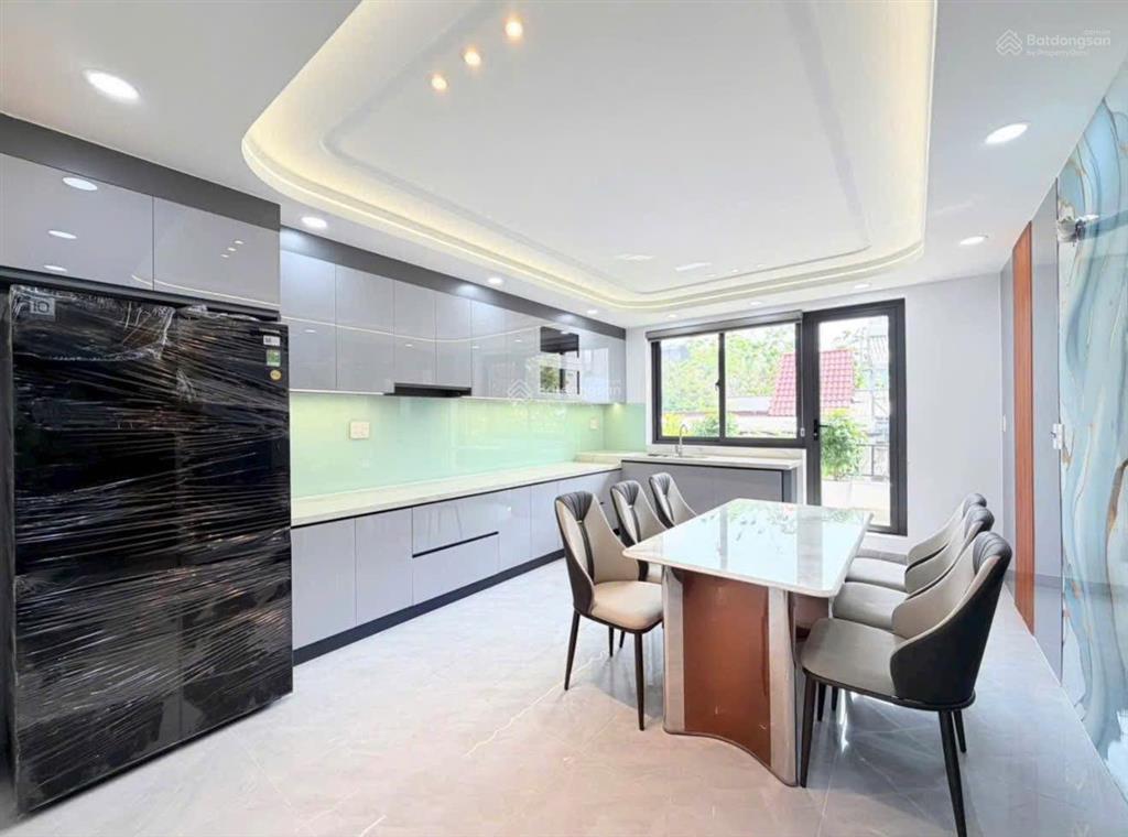 Nhà phố 4 lầu có thang máy full nội thất đã hoàn công p trung mỹ tây q12 cần bán